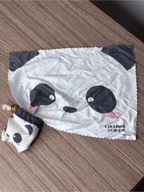 🐼 3/$25 NWOT Panda Eyeglass Cleaning Cloth with Drawstring Pouch